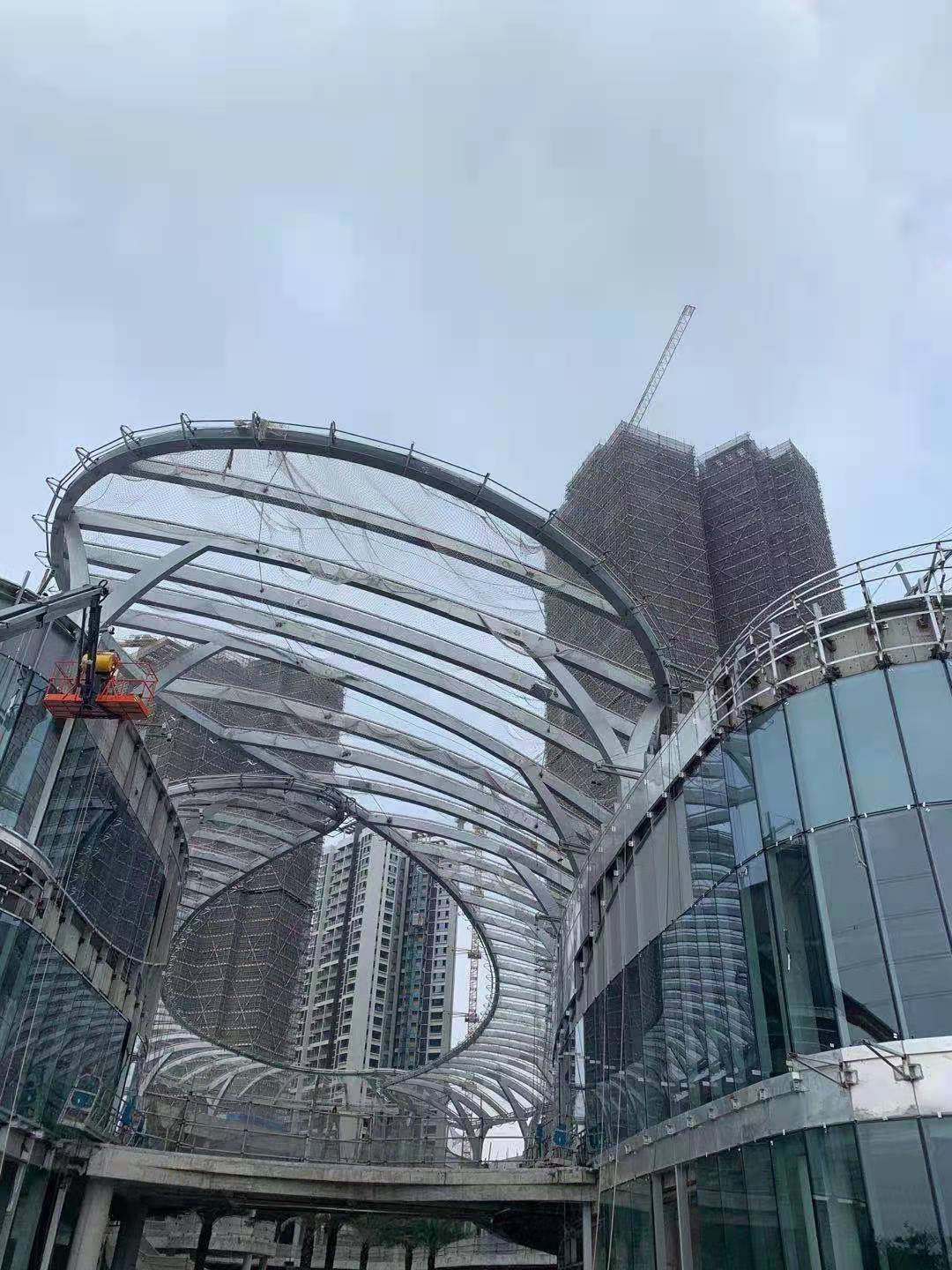 商業樓屋面鋼結構遮陽棚鋼結構工程 廣州鋼結構公司選擇廣州經緯鋼結構工程有限公司咨詢電話:+852-67785387